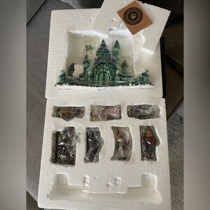 Boyds Bears Wizard of Oz Emerald City 8 Piece Bearstone Figurine Set 2003